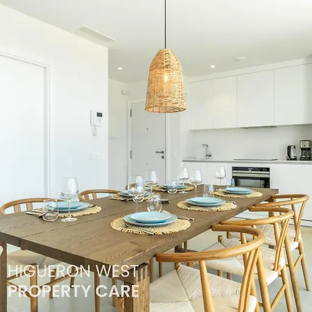 El Sol Sur - South-facing Terrace With Pool Views, شقة *