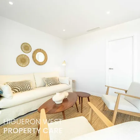 El Sol Sur - South-facing Terrace With Pool Views, شقة فوينخيرولا